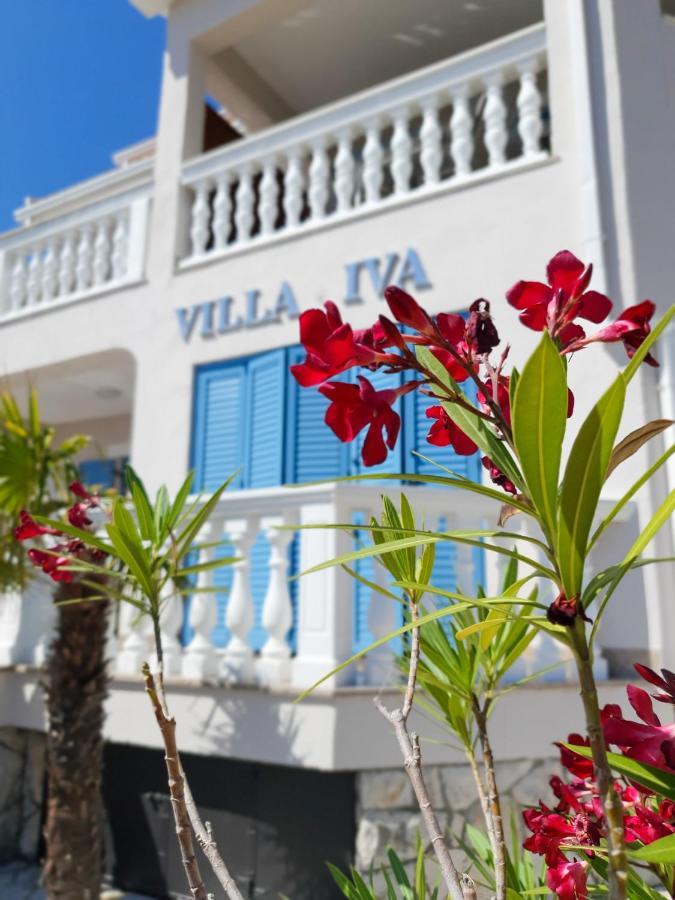 Apartments Villa Iva Ravni Luaran gambar