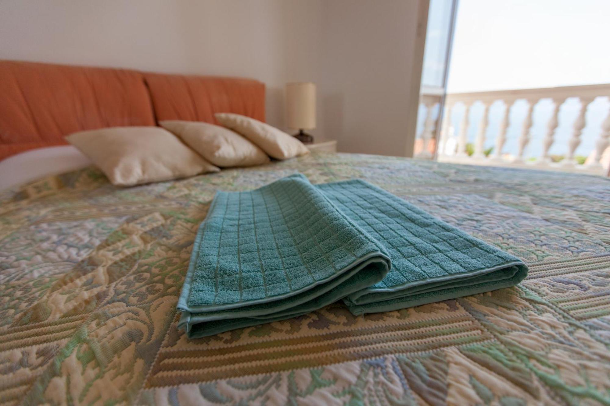 Apartments Villa Iva Ravni Bilik gambar