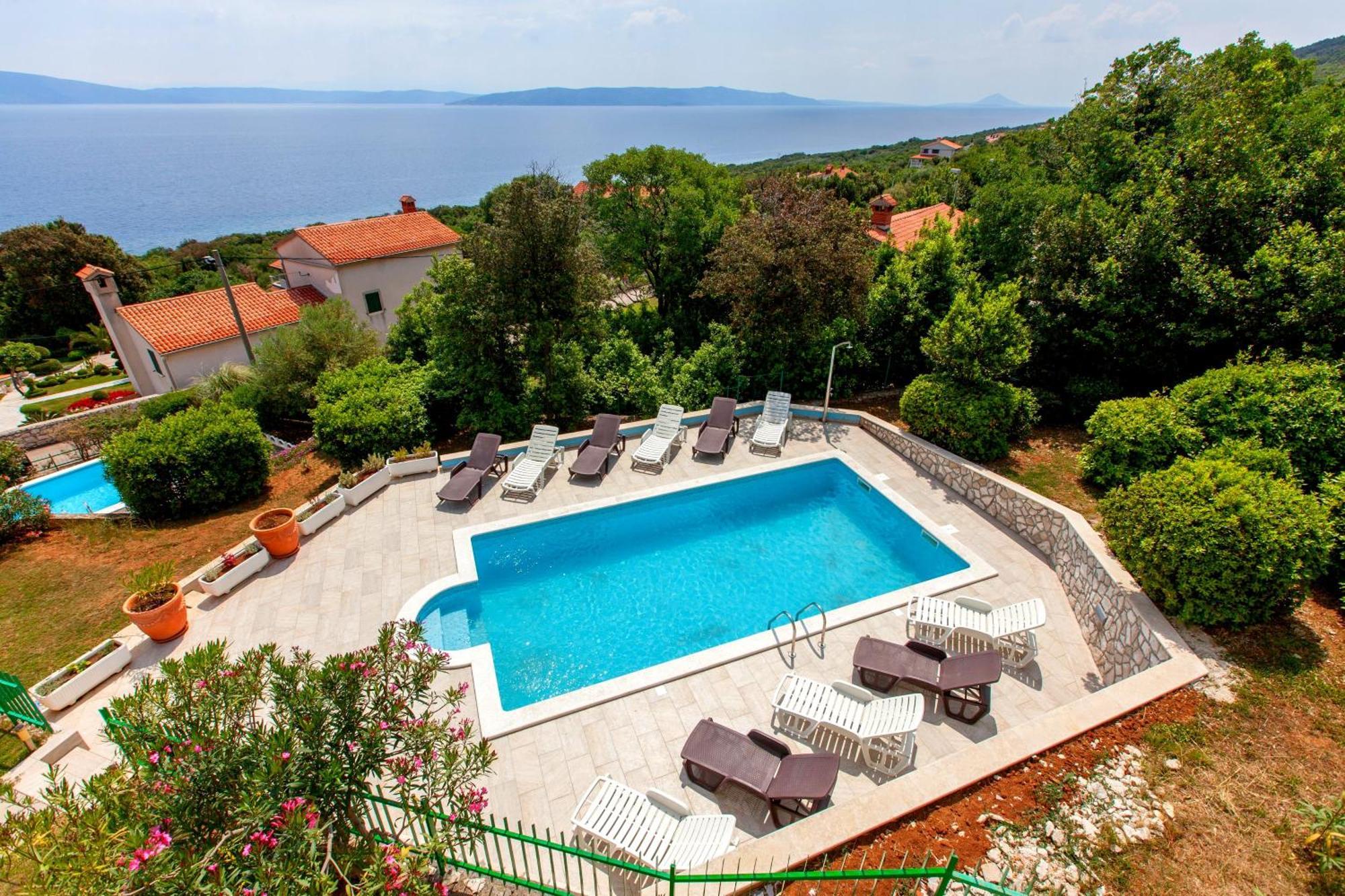 Apartments Villa Iva Ravni Bilik gambar