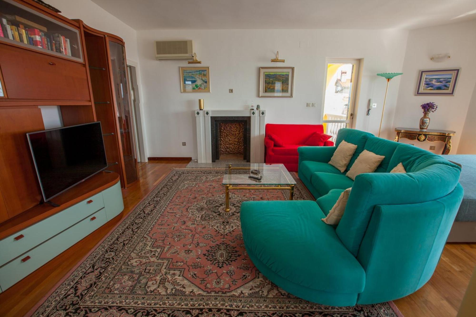 Apartments Villa Iva Ravni Bilik gambar