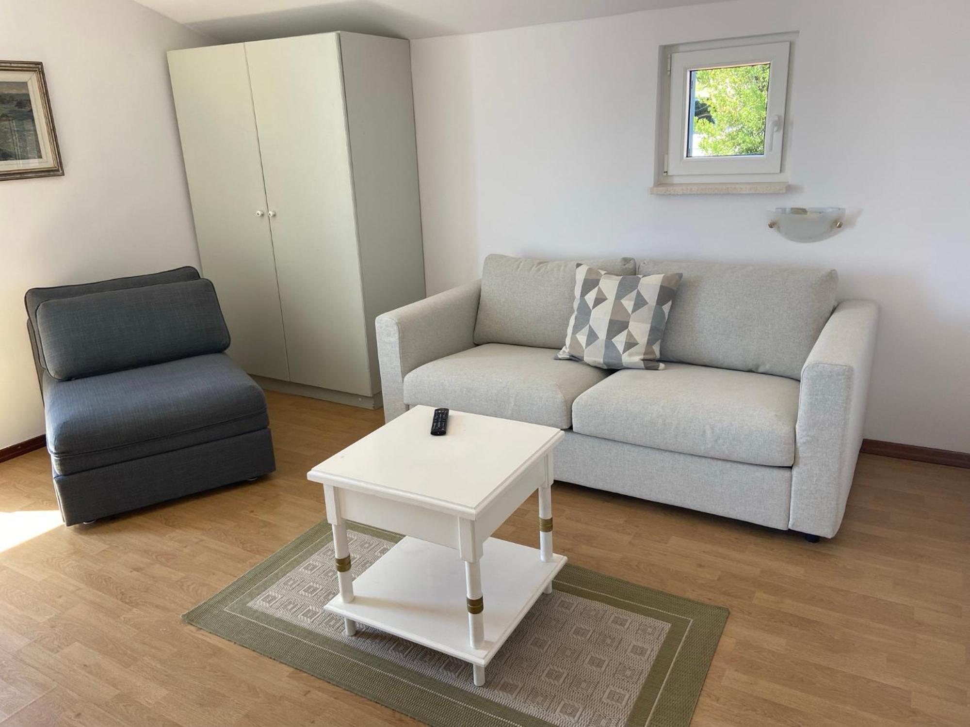 Apartments Villa Iva Ravni Bilik gambar